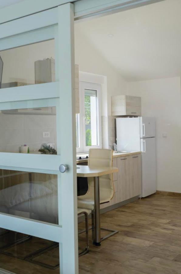 Franovic Apartments Тиват Экстерьер фото